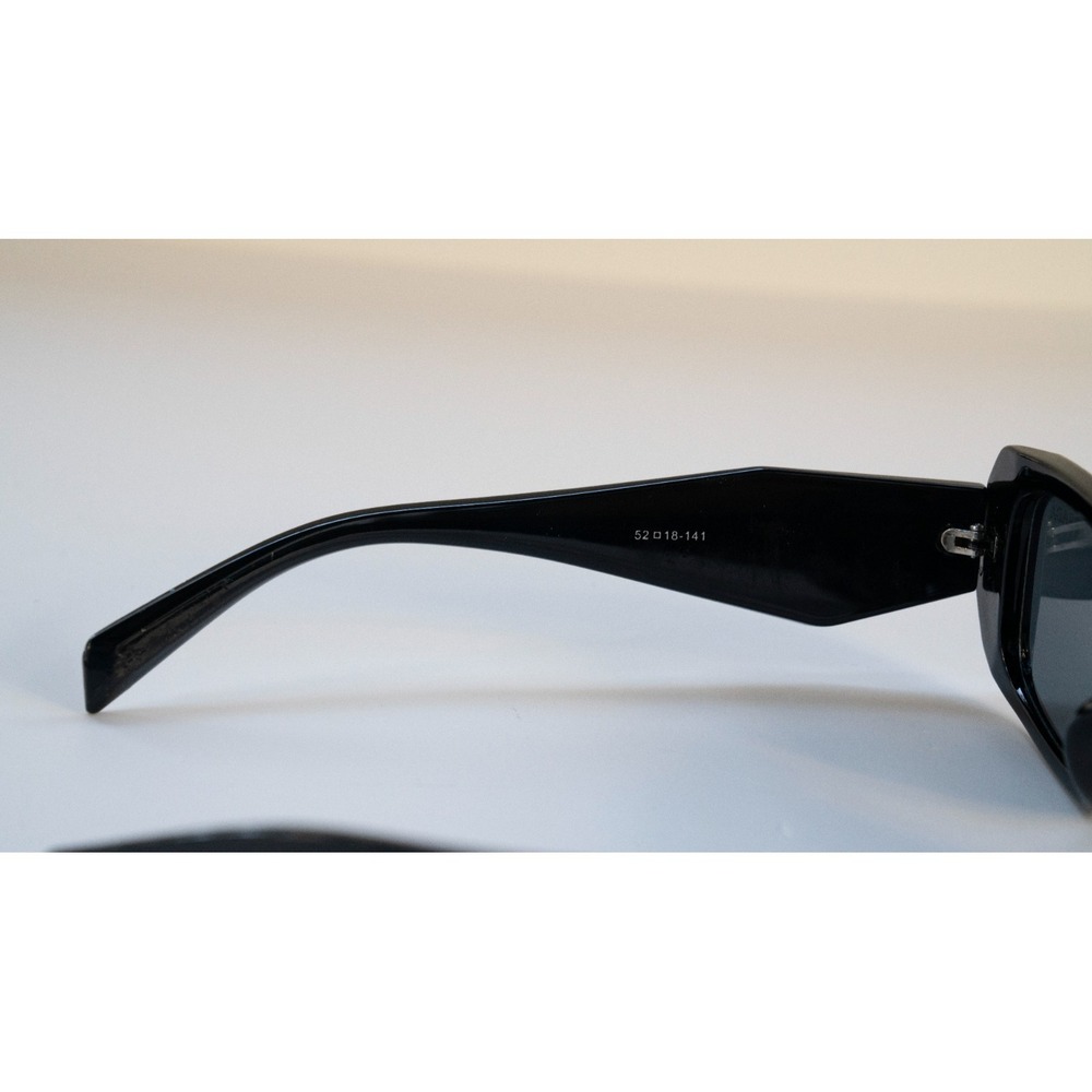 Prada 8251 Sunglasses Black Rectangular Full Rim Plastic Frames 52-18-141 - Picture 9 of 12